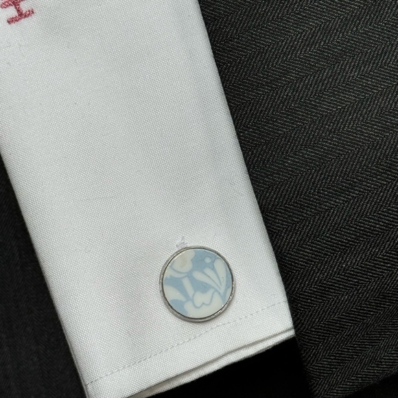 Corelle Sea and Sand upcycled broken China cuff links - Picture 2 of 2